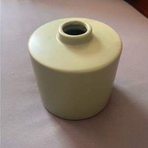 Sleek Green Ceramic Oil Diffusers (2) New